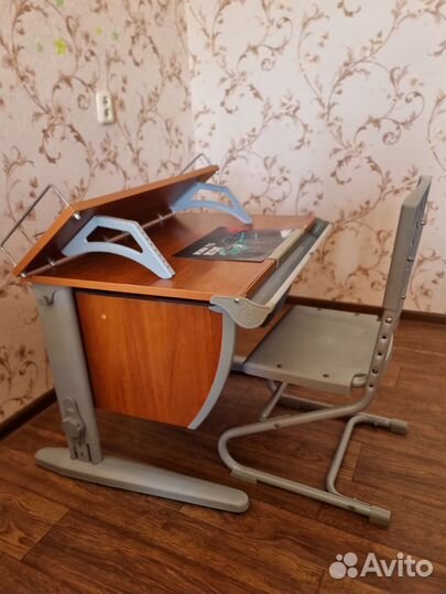 Парта со стулом растущие