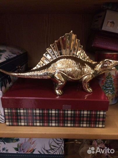 Динозавр декоративный