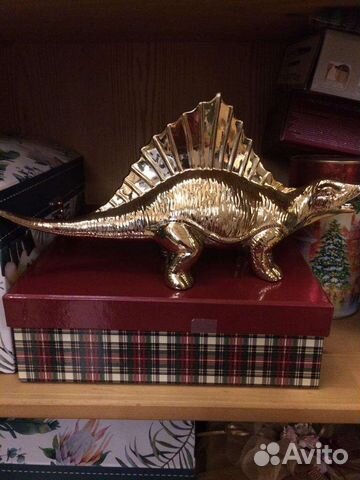 Динозавр декоративный