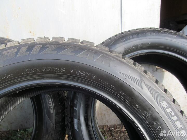 Bridgestone Blizzak LM-18C 225/55 R18 98