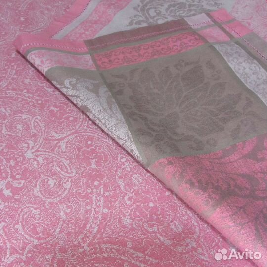 Скатерть льняная жаккардовая Новый классик