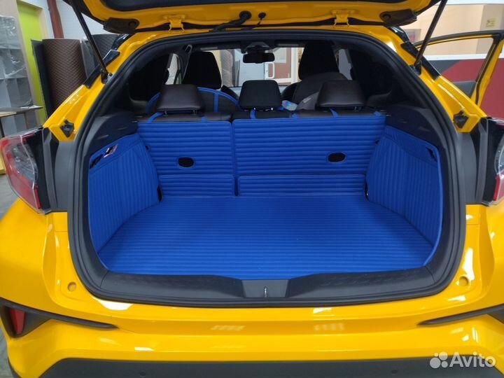 3d коврики в багажник Toyota Scepter