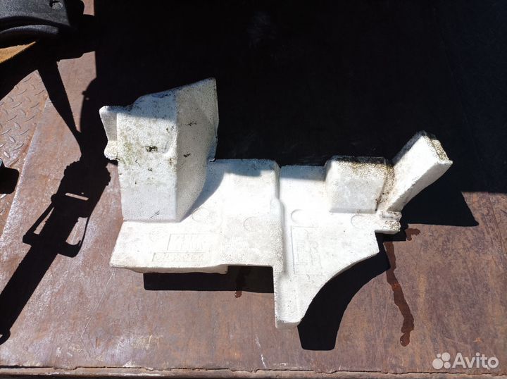 Пенопласт в ноги водителя Теана L33