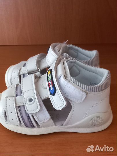 Сандали детские 19 размер