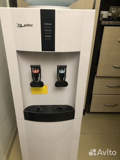 Продам кулер для воды