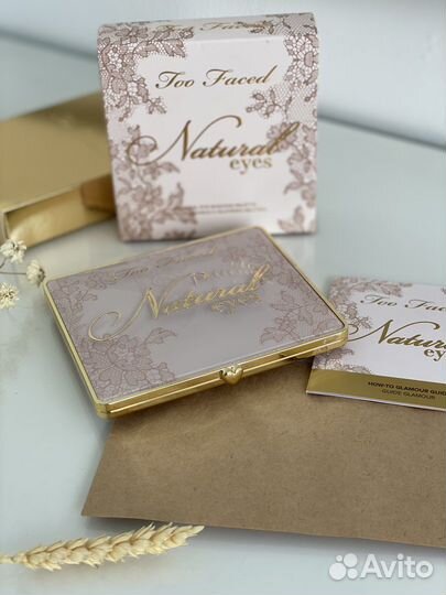 Палетка теней too faced