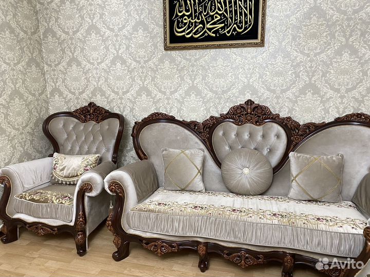 Диван и кресла