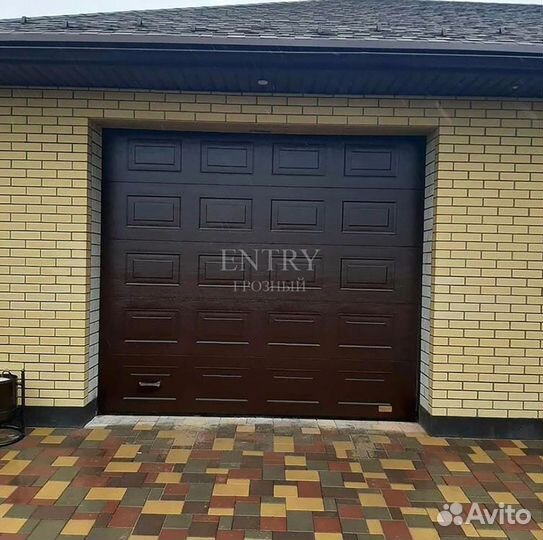 Ворота гаражные секционные