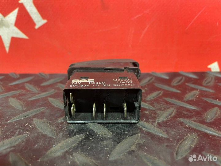 Кнопка освещения панели приборов