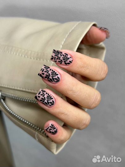 Мастер маникюра