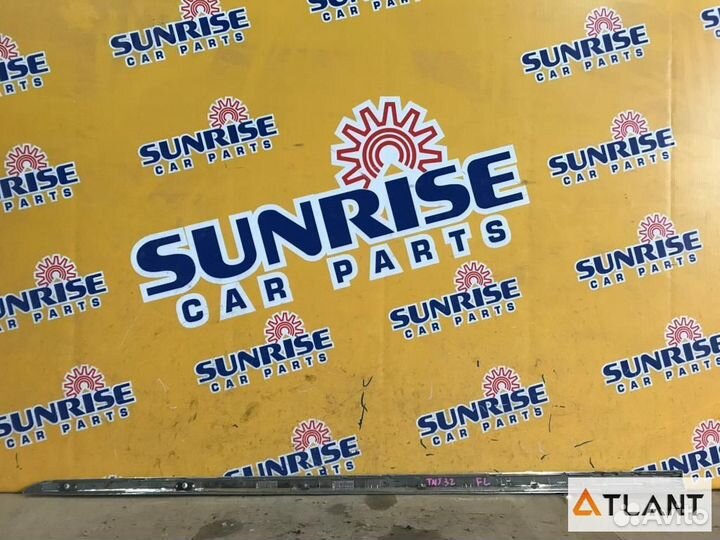 Молдинг на дверь передний левый nissan teana