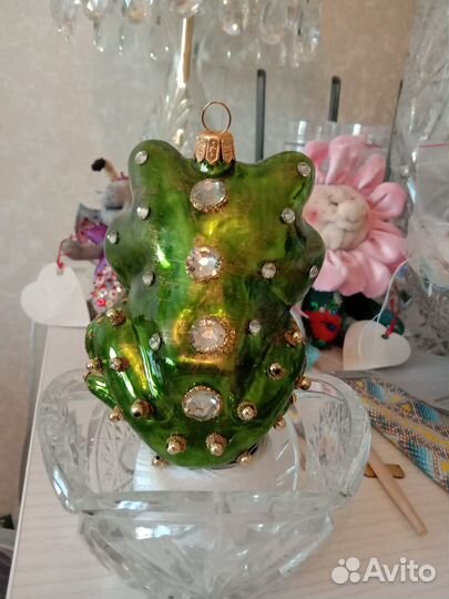 Елочная игрушка лягушка