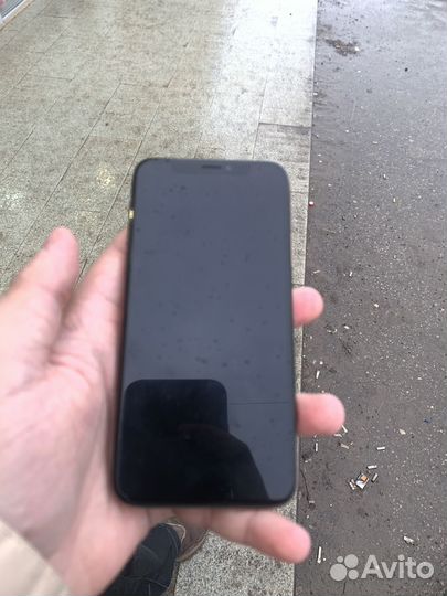 iPhone Xs, 64 ГБ