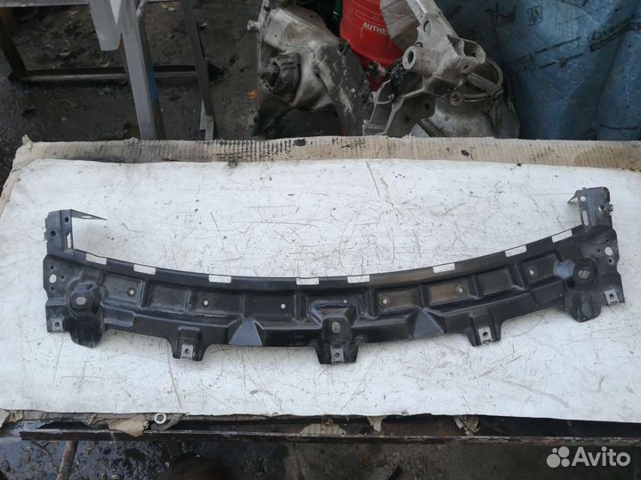 Кронштейн передней панели BMW X5 F15