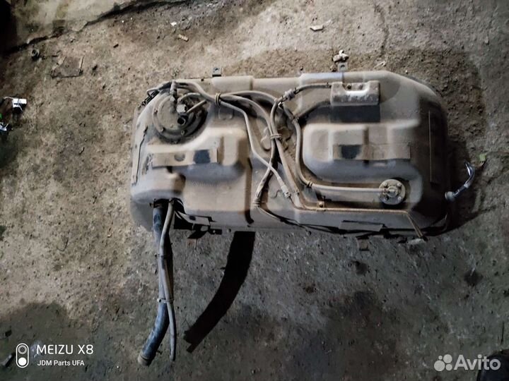 Бак топливный Suzuki Liana