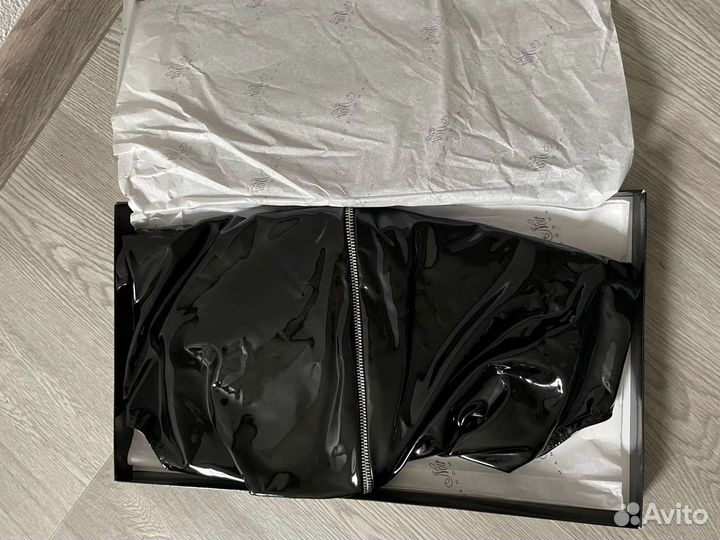 Латексный костюм