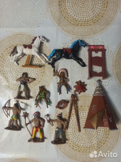 Игрушки,солдатики,зулусы,викинги,индейцы,рыцари