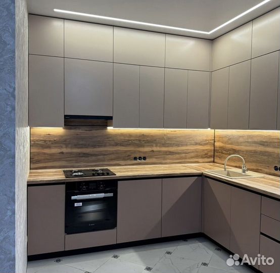 Кухонный гарнитур угловой под заказ