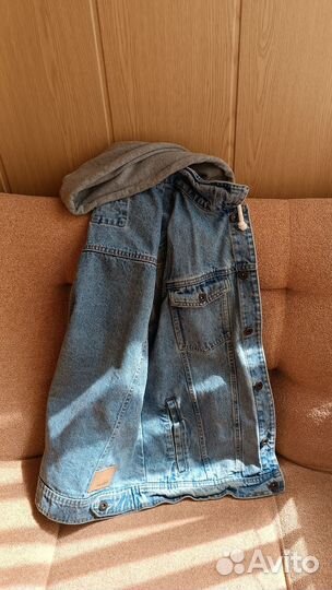 Джинсовый жилет с капюшоном Pull&Bear мужской