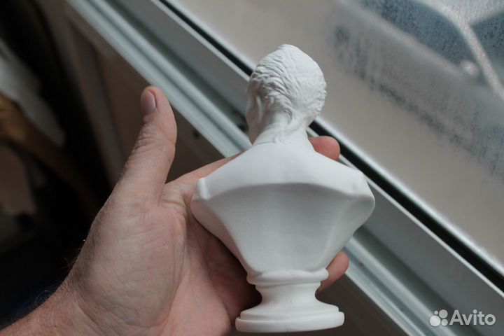 Бюст Суворов