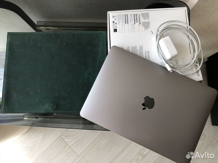 Apple MacBook Air M1 8/256 идеал, 94 цикла