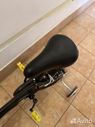 Велосипед детский 4 колесный