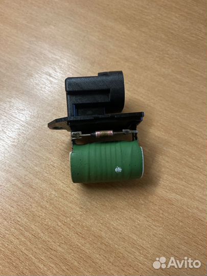 Блок управления вентилятором Nissan Qashqai J11