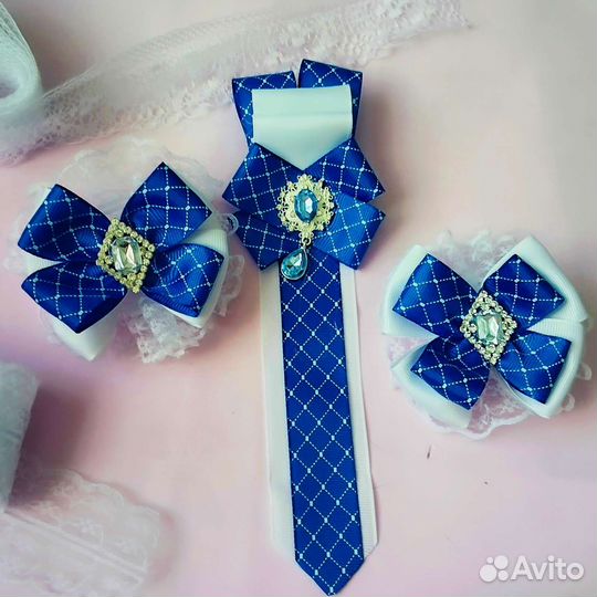 Галстук и банты в школу. Бантики