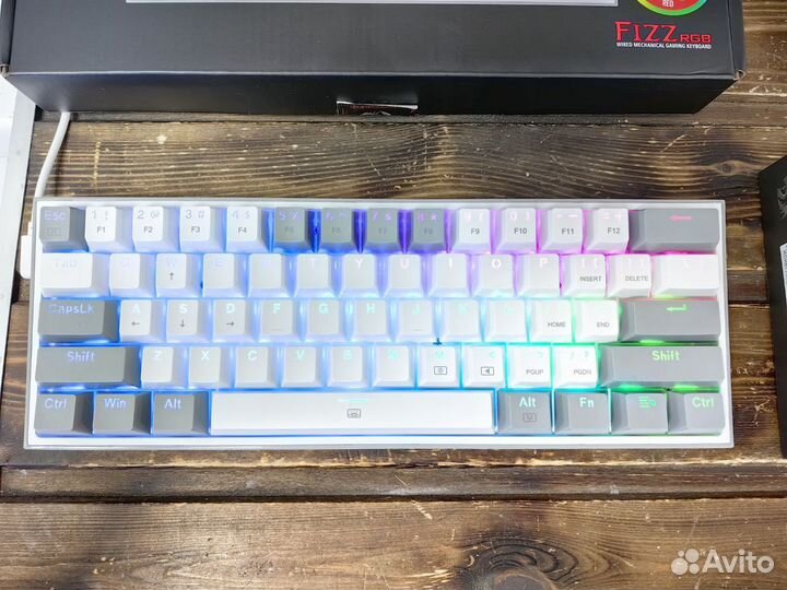 Клавиатура механическая Redragon Fizz RGB