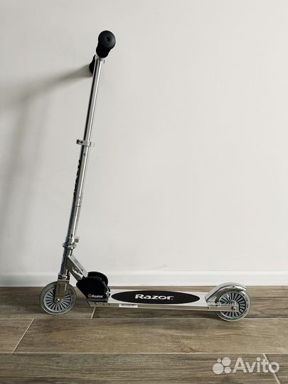 Самокат детский двухколесный бу