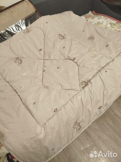 Одеяло из верблюжьей шерсти новое