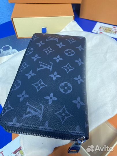 Louis vuitton клатч