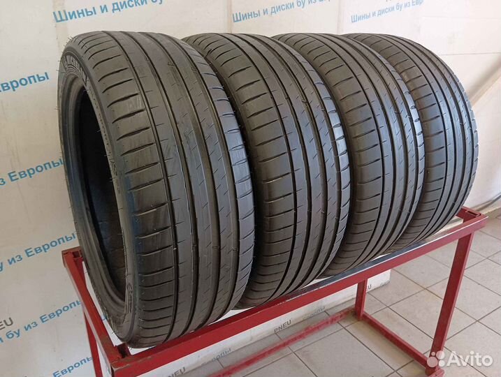 Michelin Pilot Sport 4 235/45 R18 98Y