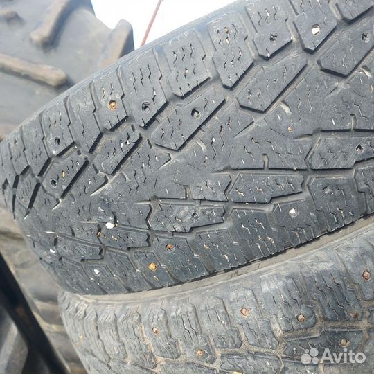 Nokian Tyres Hakkapeliitta C3 225/75 R16C 121R