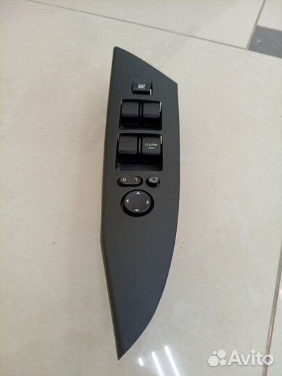 Блок управления стеклоподъемниками Mazda Mazda3 BL