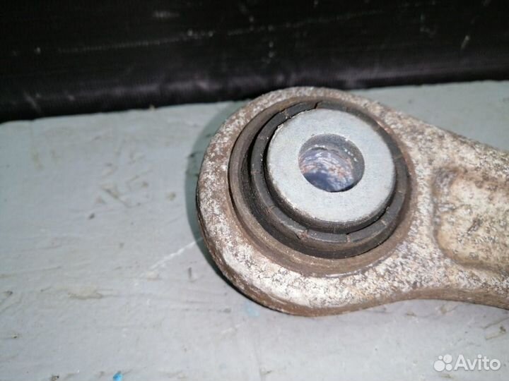 Рычаг подвески задний Volkswagen Touareg 7L BMV