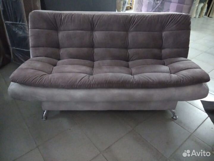 Продавец мягкой мебели