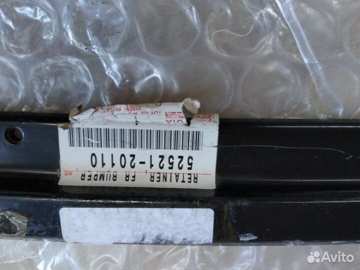 Кронштейн бампера передний Toyota Celica 1989-1993