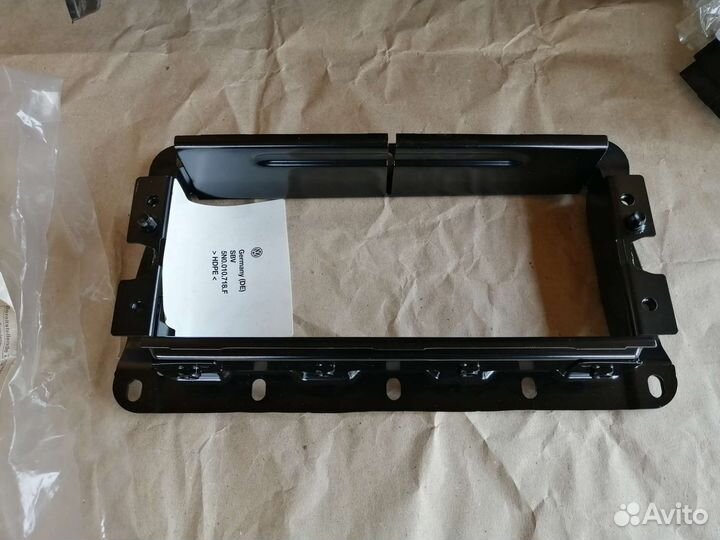 Рамка панели приборов VW Tiguan