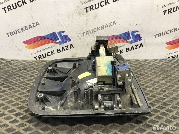 81626416078 Ручка двери наружная правая