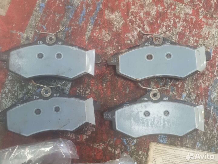 Колодки передние новые ориг Citroen C3 02-10