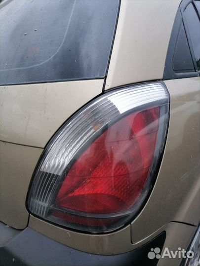 Фонарь правый Кио Рио 2 Kia Rio 2