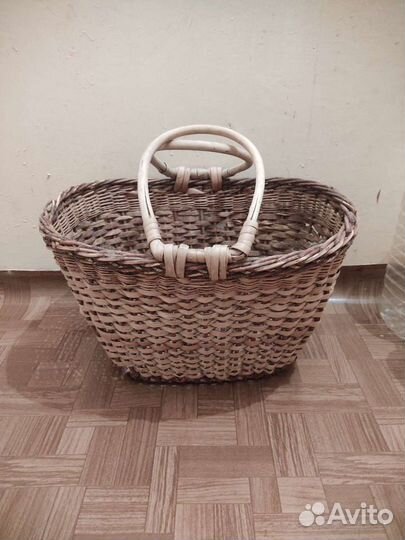 Корзина плетеная