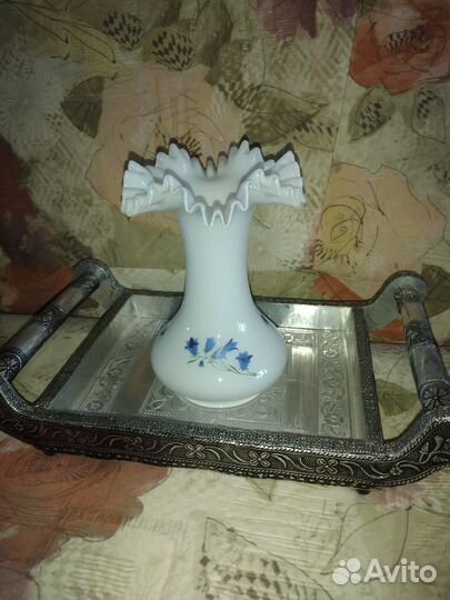 Сувениры: шкатулка,ложки,поднос,рюмка,стопки