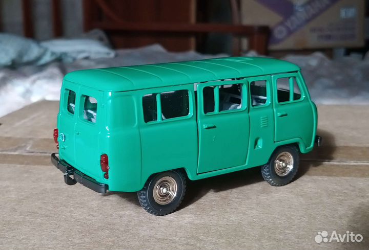 Модель УАЗ-452 А41 1/43 СССР