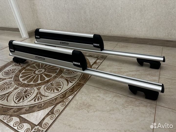 Багажник Thule для сноубордов и лыж