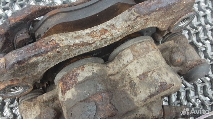 Суппорт передний правый iveco Daily 6 2016