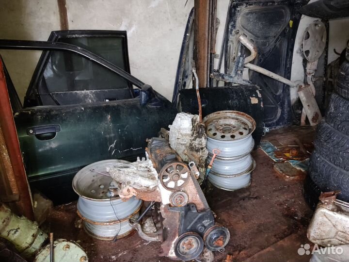 Запчасти на audi 80