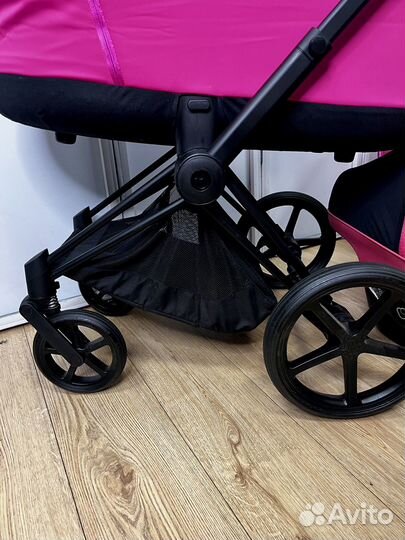 Cybex Priam III 3/1 без царапин
