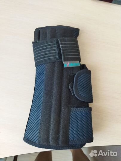 Ортез на левую руку